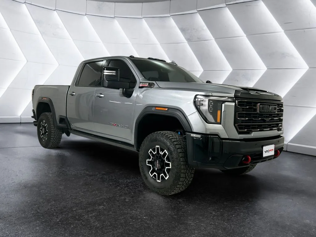2025 GMC Sierra 4WD Crew Cab Standard Box AT4X's photo