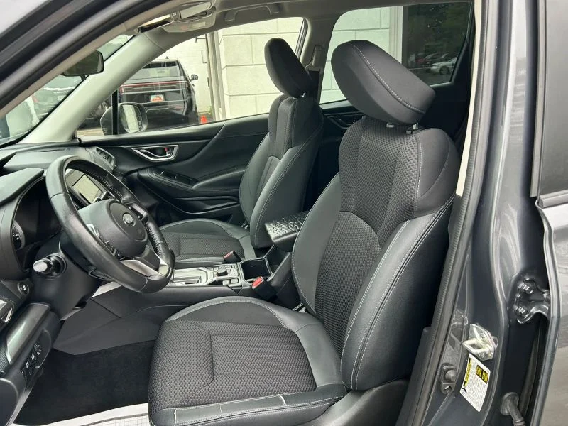 Used 2022 Gray Subaru Premium Sport Utility 4D image 34