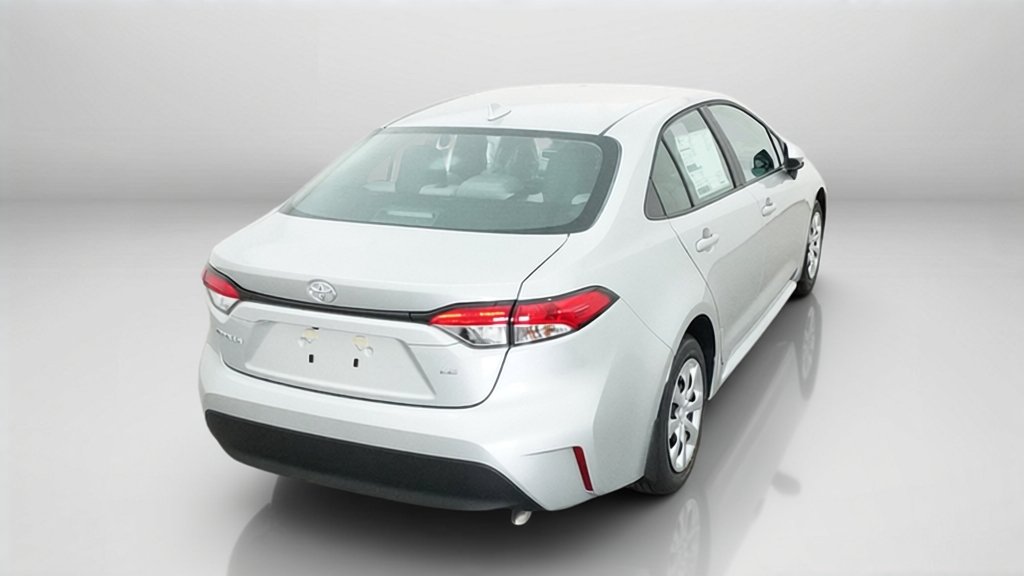 New 2027 Classic Silver Metallic Toyota LE image 11