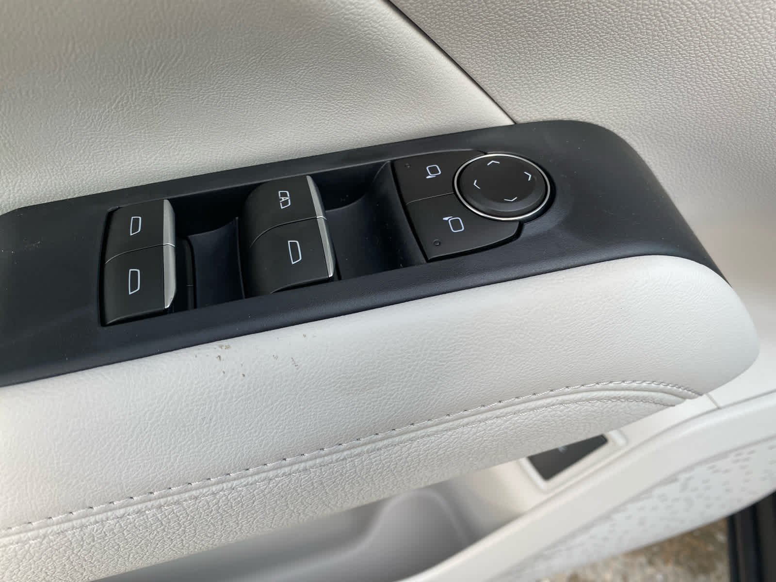 2026 GMC Terrain Denali - Photo 8