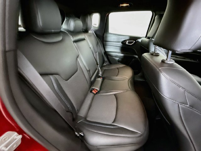 Used 2026 Red Jeep Latitude image 25