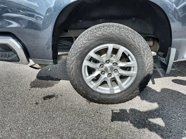 Certified Used 2022 SHADOW GRAY METALLIC Chevrolet LT image 18
