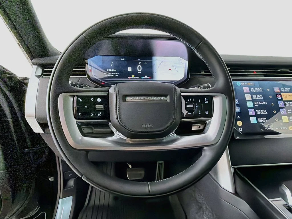 New 2026 Santorini Black Land Rover SE image 11