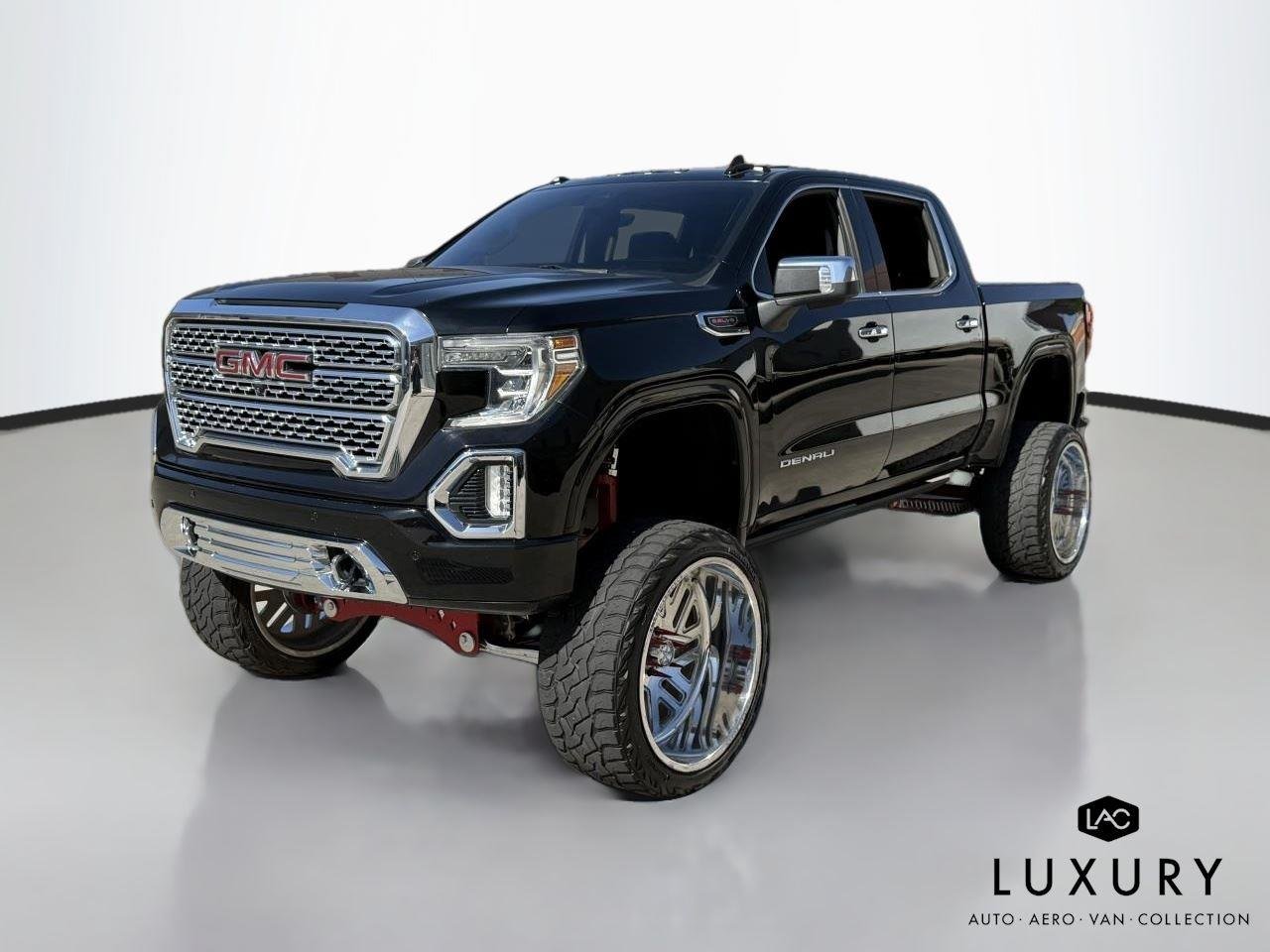 Used 2019 Onyx Black GMC Denali image 4