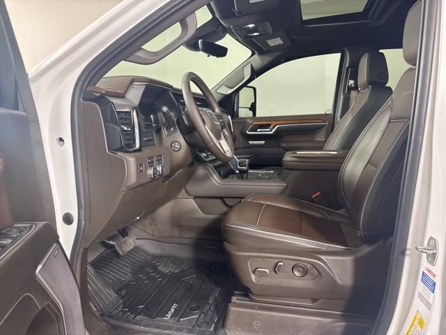 Used 2022 Summit White GMC Denali image 10
