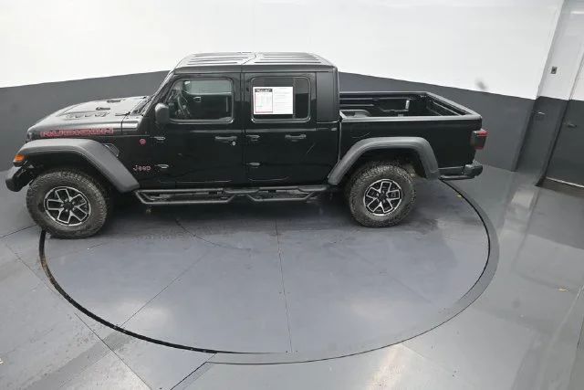 Used 2025 Black Jeep Rubicon image 15
