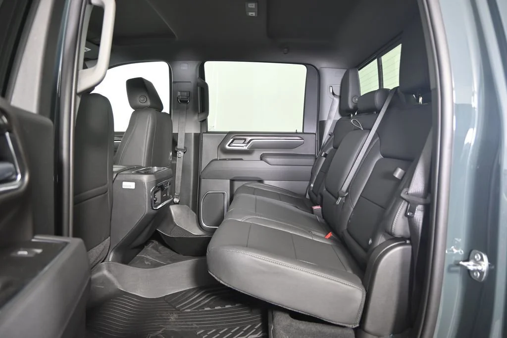 2026 Chevrolet Silverado 3500 HD LTZ - Photo 17