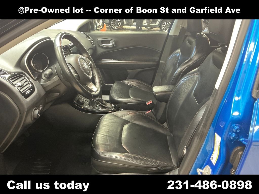 Used 2018 Blue Jeep Limited image 14