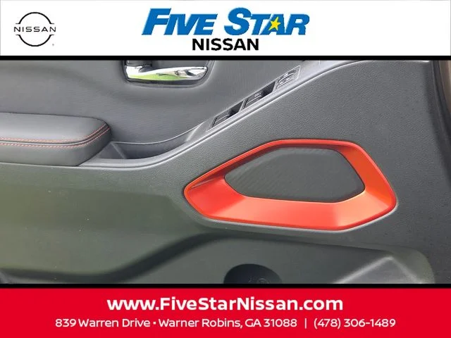 Used 2024  Nissan PRO-4X image 28
