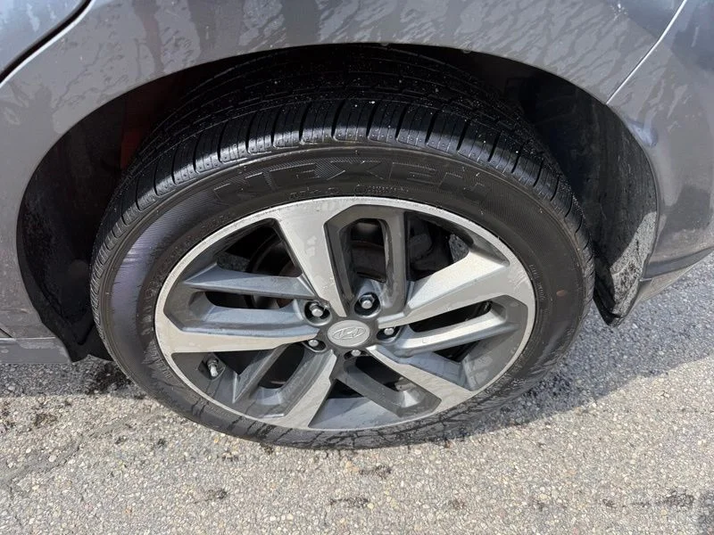 Used 2019 Orange Hyundai Limited image 16