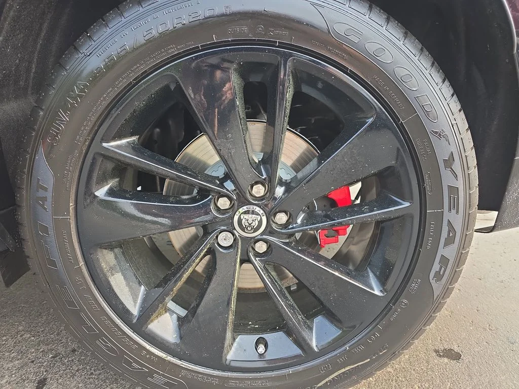 2026 Jaguar F-Pace R-Dynamic S - Photo 34