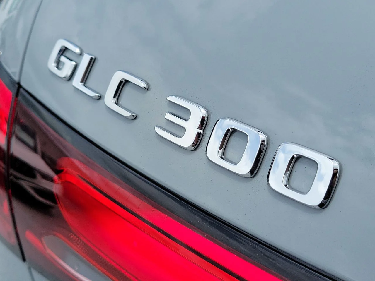 New 2026 MANUFAKTUR Alpine Grey Mercedes-Benz GLC 300 image 8