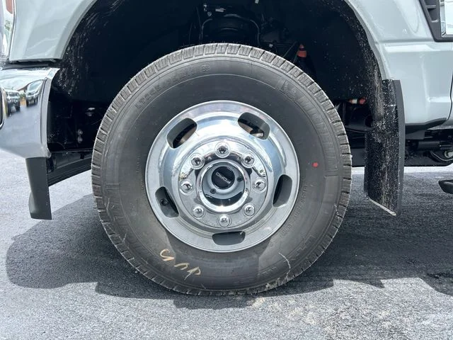 New 2026 Avalanche Ford F-350® Lariat® image 26