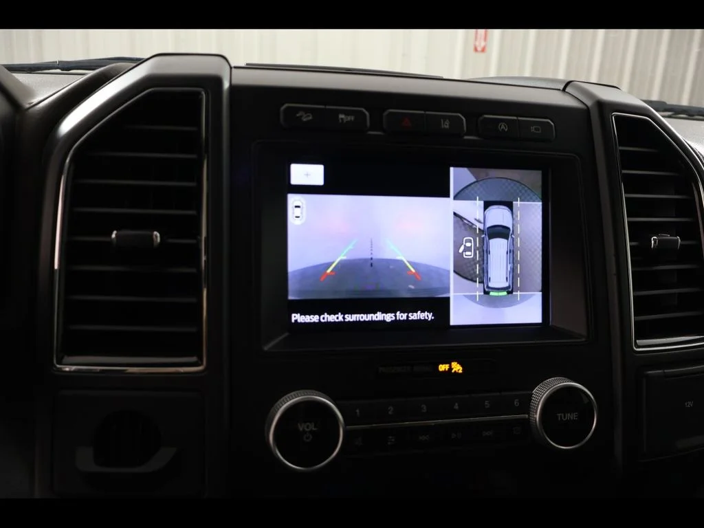 Used 2021 White Ford King Ranch image 24