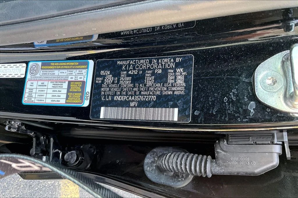 Used 2025 Black Kia LX image 37
