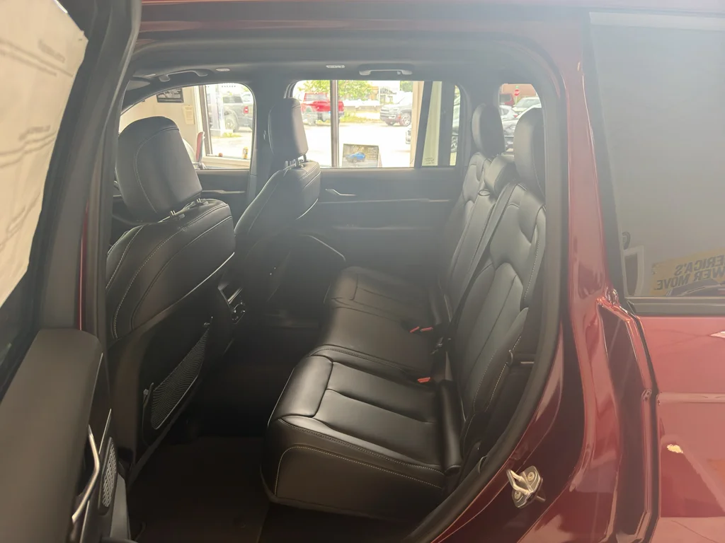 2026 Jeep Grand Cherokee Limited - Photo 11