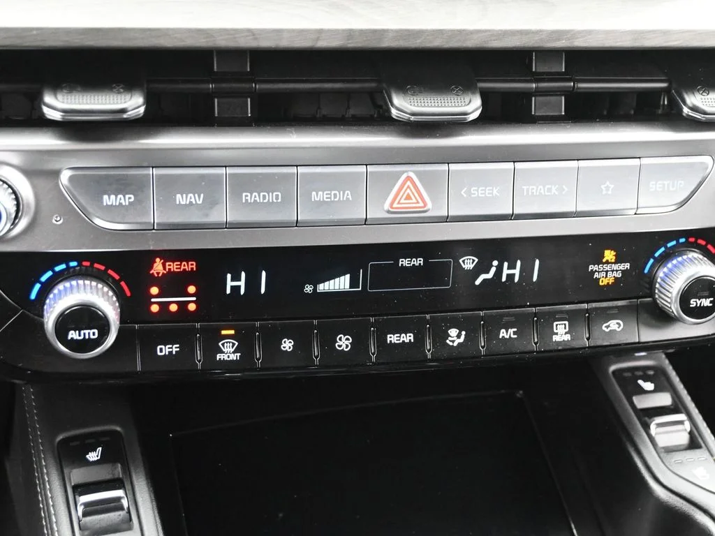 Used 2024 Black Kia EX X-Line image 21