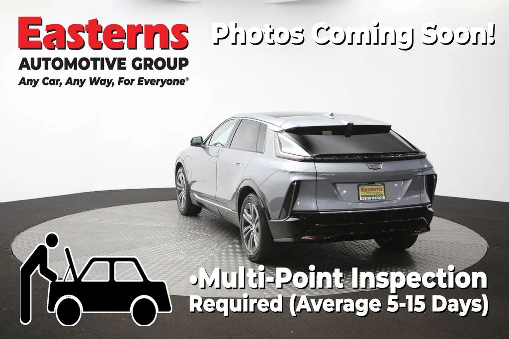 Used 2024 Silver Cadillac Luxury image 67