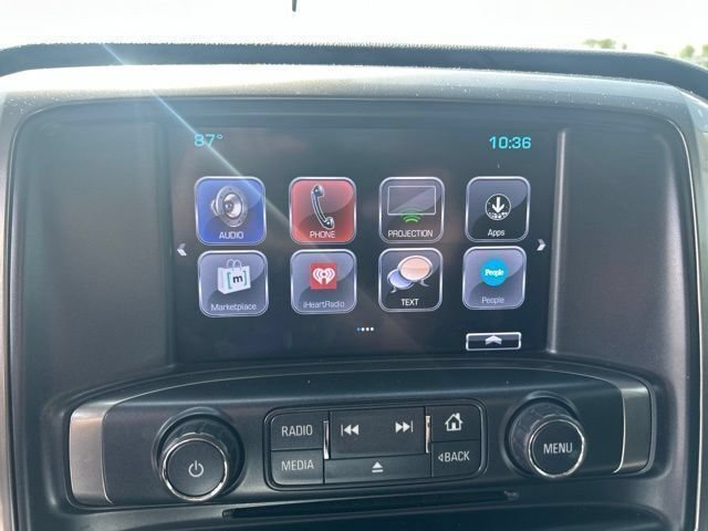 Used 2018 SILVER ICE METALLIC Chevrolet LT image 9