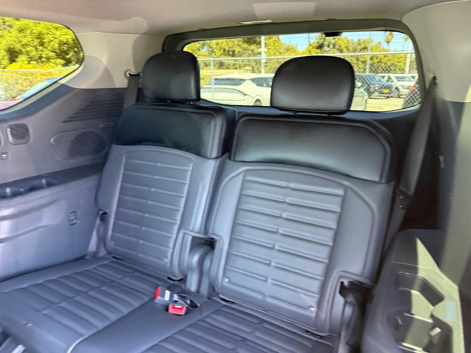 Used 2024 Panthera Metallic Kia Land image 21