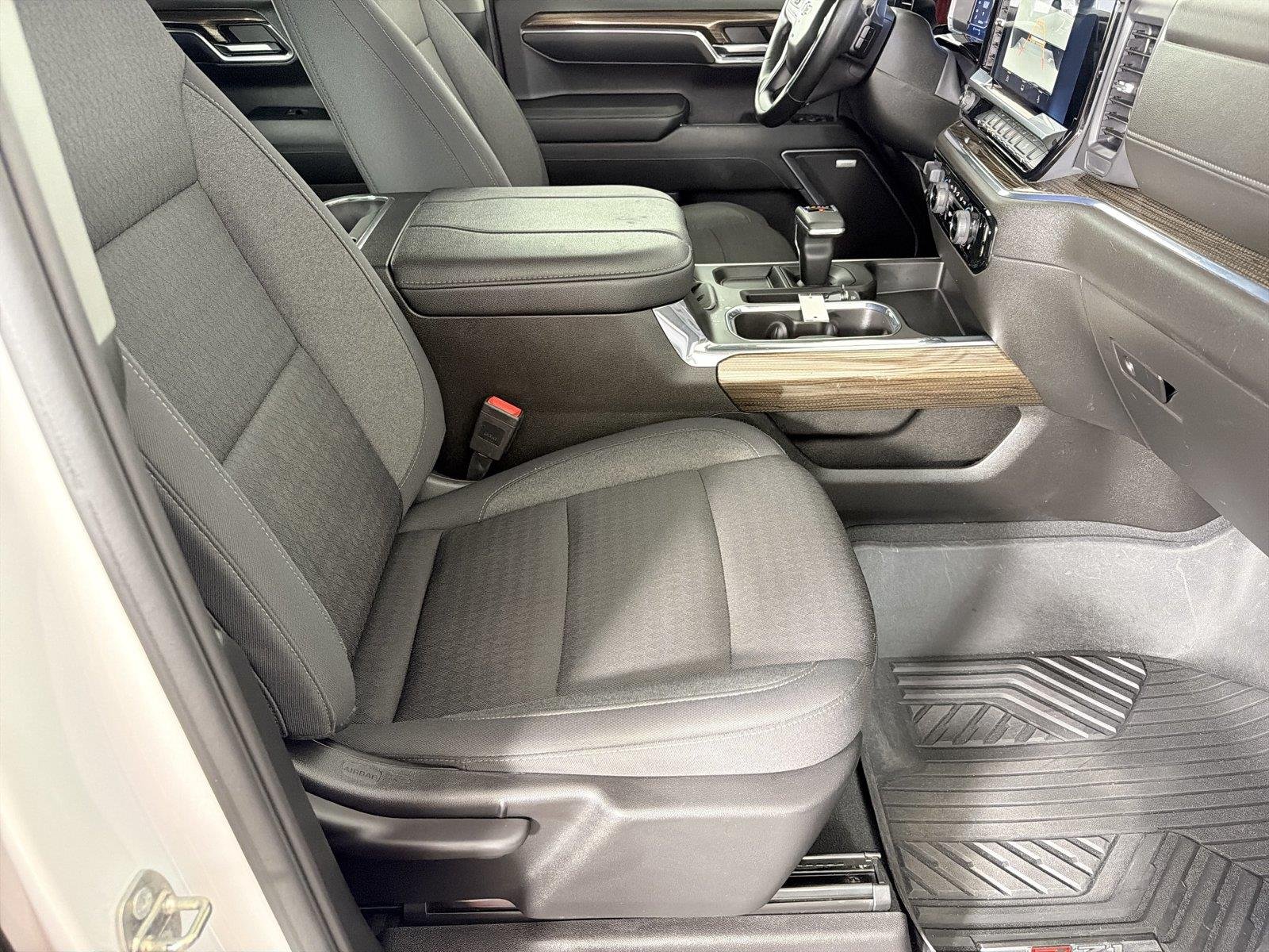 2024 Chevrolet Silverado 1500 RST - Photo 11