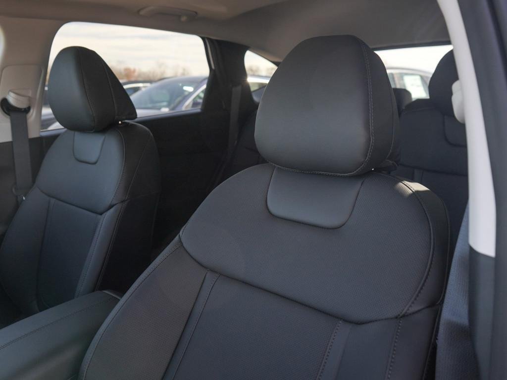 New 2026 Serenity White Pearl Hyundai SEL Premium AWD image 44