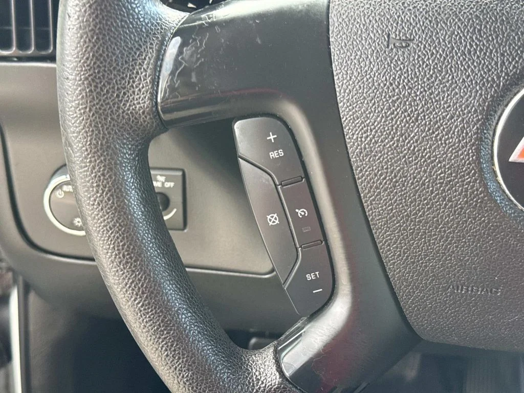 Used 2016 White Chevrolet LT image 33