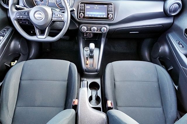 Used 2024 Gray Nissan S image 19