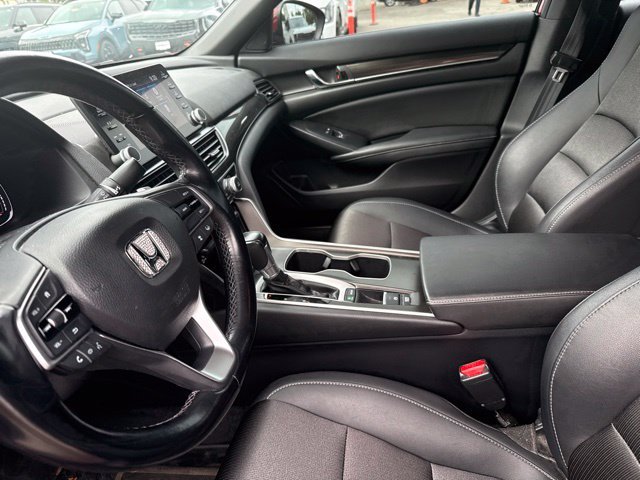 Used 2020  Honda Sport image 12
