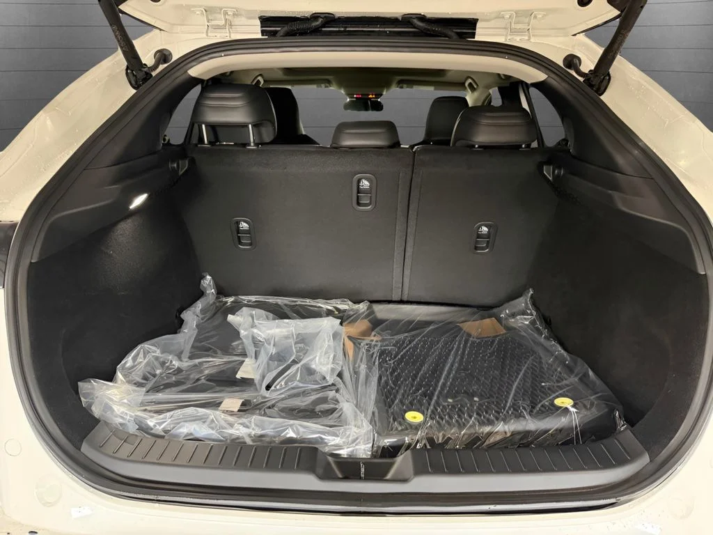 New 2026 White Mazda 2.5 Turbo Premium Plus image 31