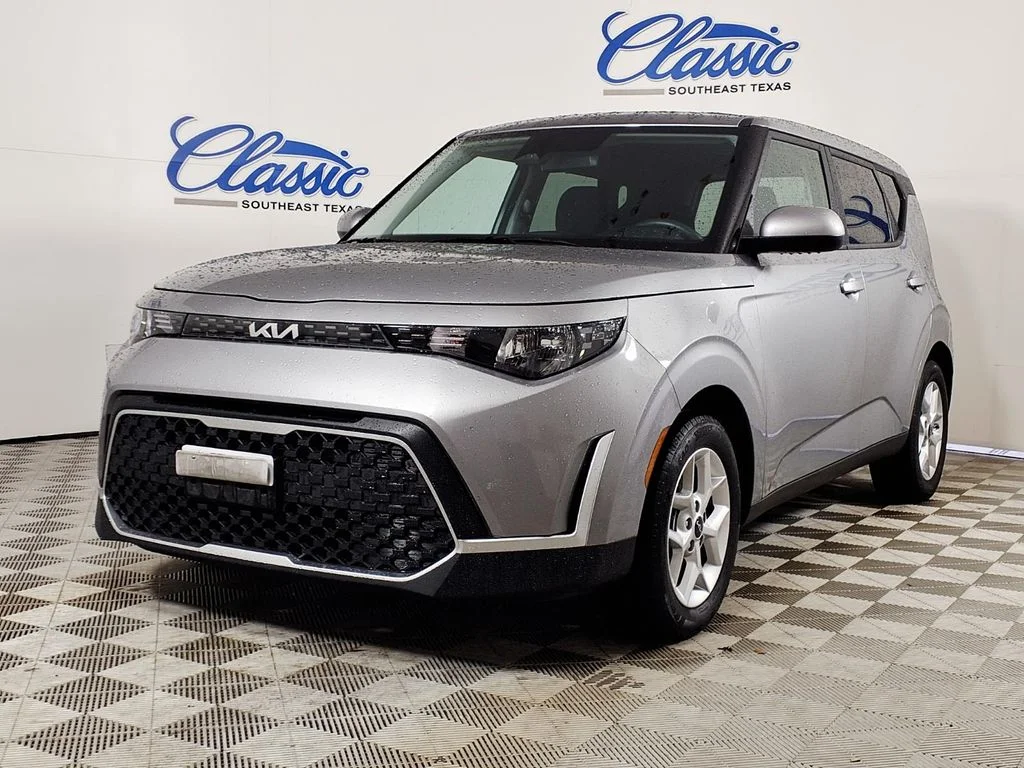 Used 2024 Gray Kia LX image 5