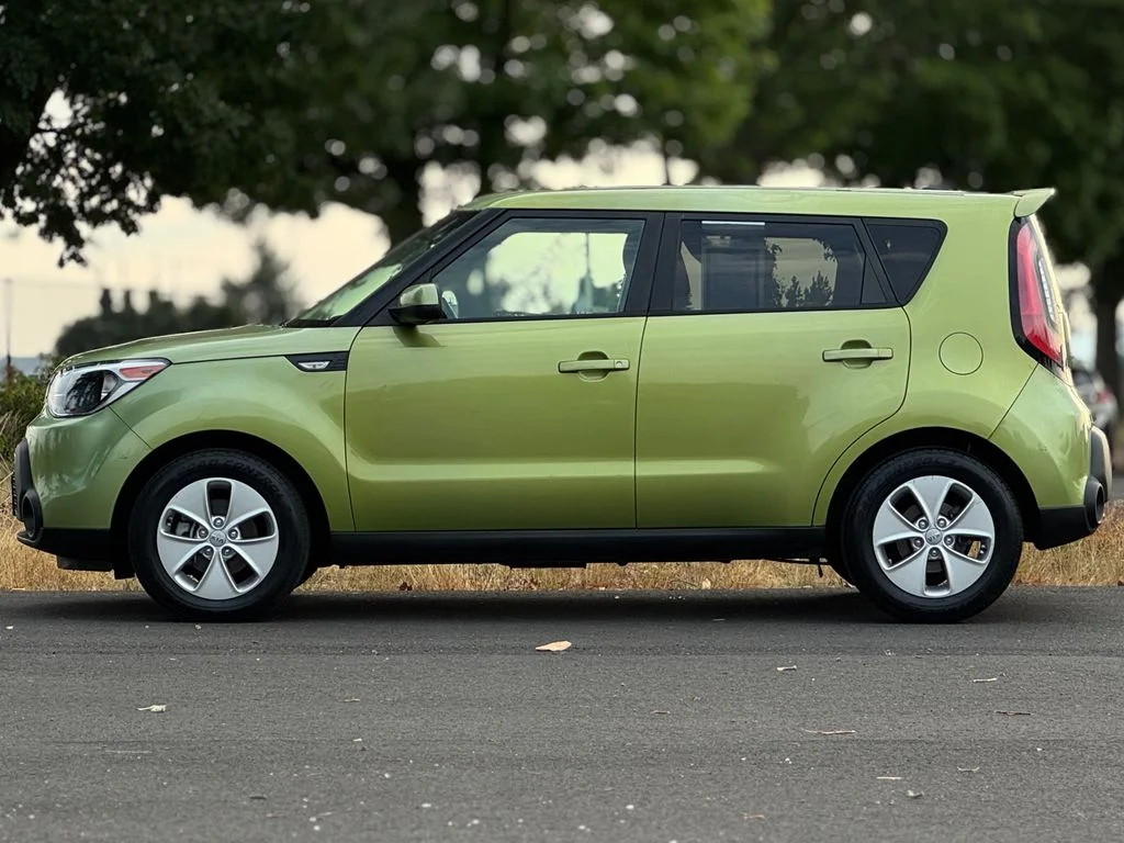 Used 2014 Alien II Kia Base image 4