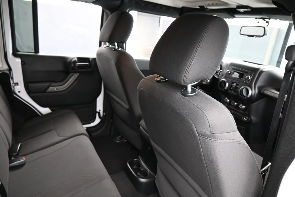 Used 2018 Bright White Clearcoat Jeep Unlimited Sport image 35