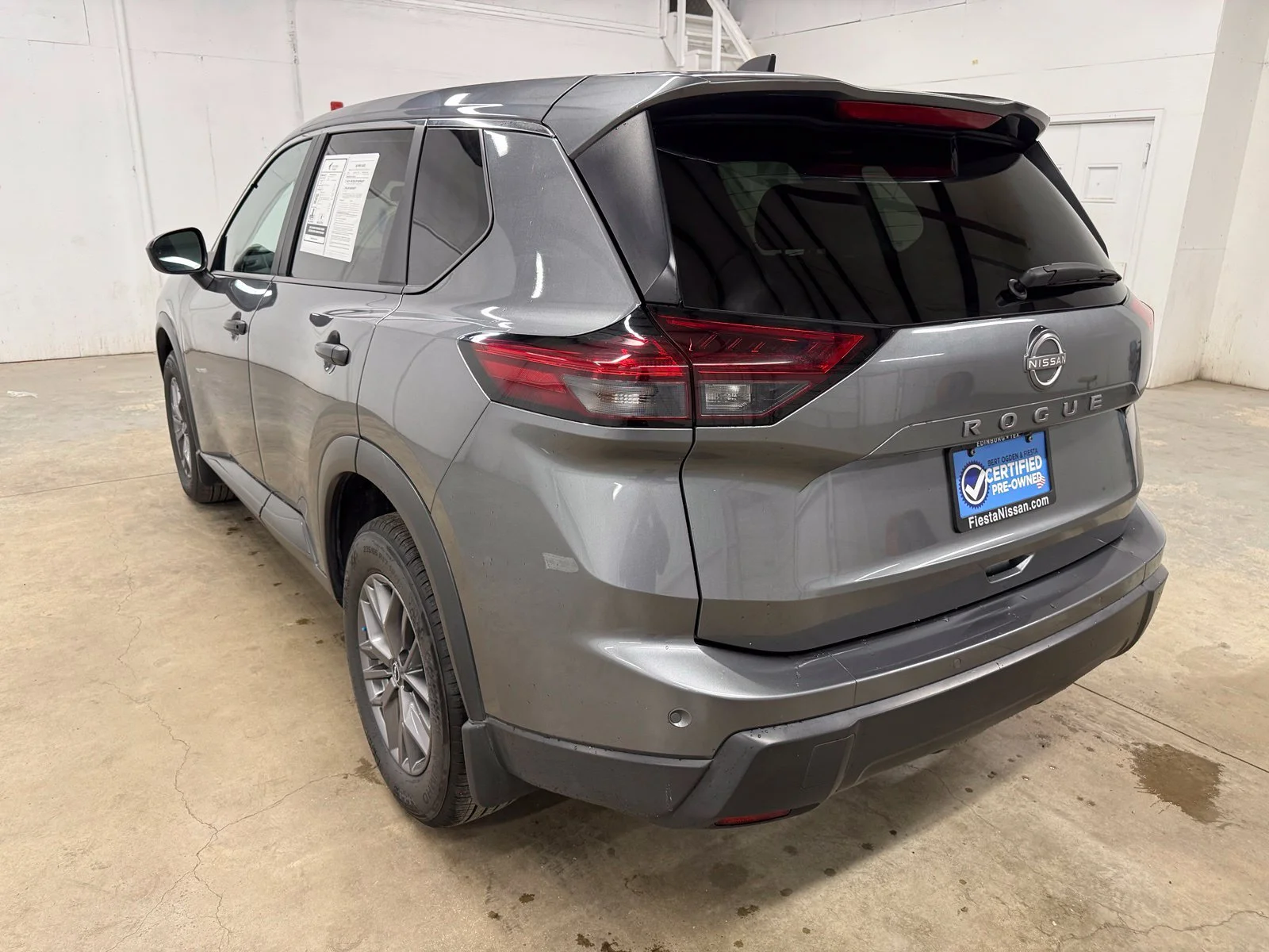 Used 2024 Gray Nissan S image 8