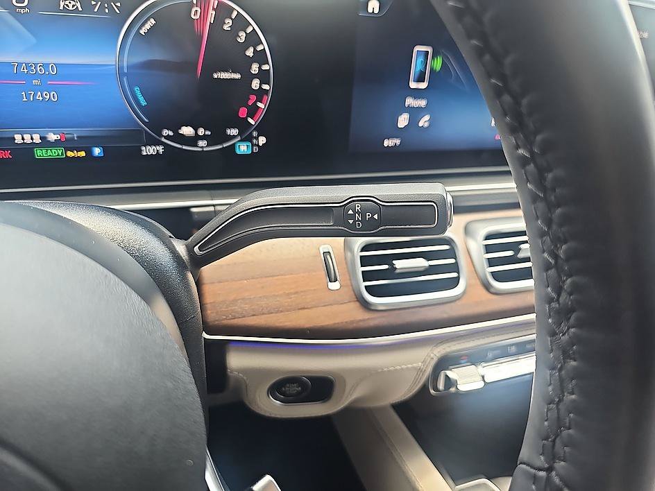 Used 2025 Polar White Mercedes-Benz GLE 450e image 22