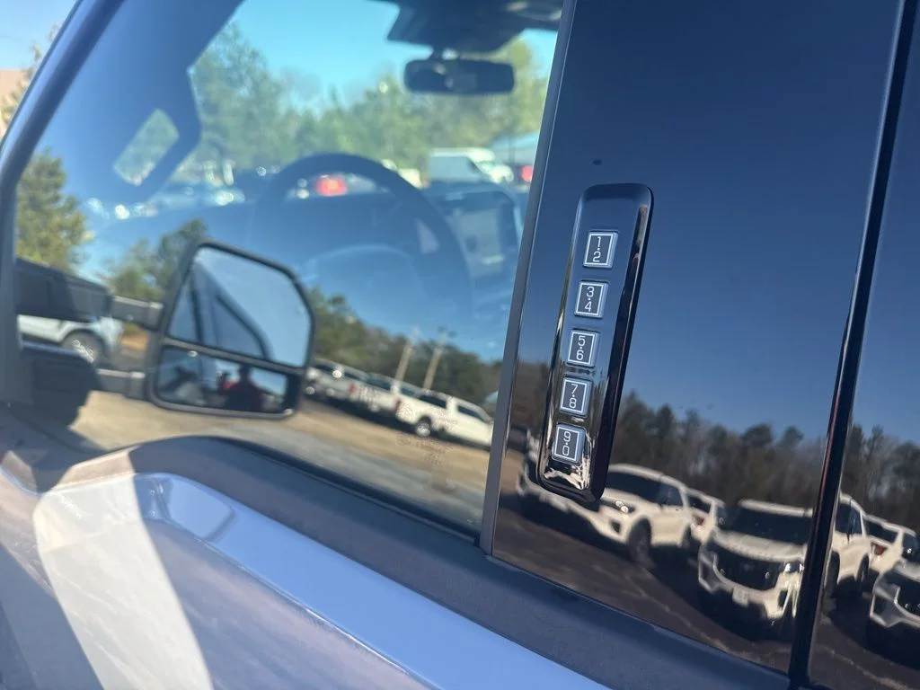 New 2026 Glacier Gray Metallic Tri-Coat Ford F-250® Platinum® image 32