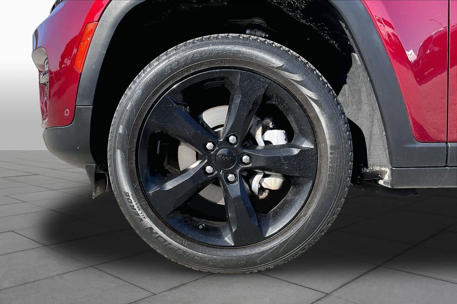 Certified Used 2023 Velvet Red Pearlcoat Jeep Limited image 11