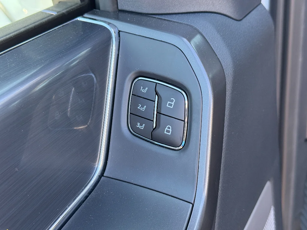 New 2026 Oxford White Ford Lariat® image 25