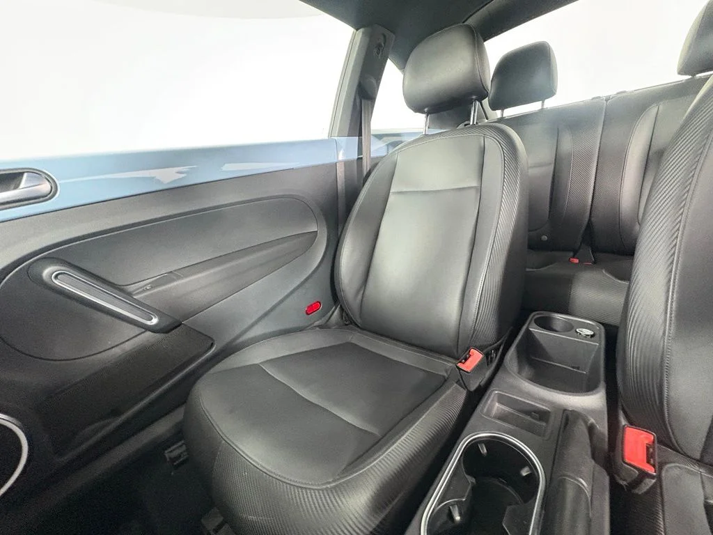 Used 2012 Blue Volkswagen 2.5L image 18
