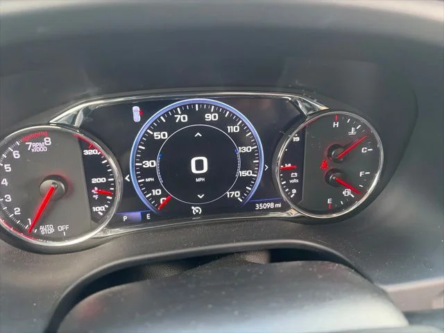 Used 2023 White GMC AT4 image 8