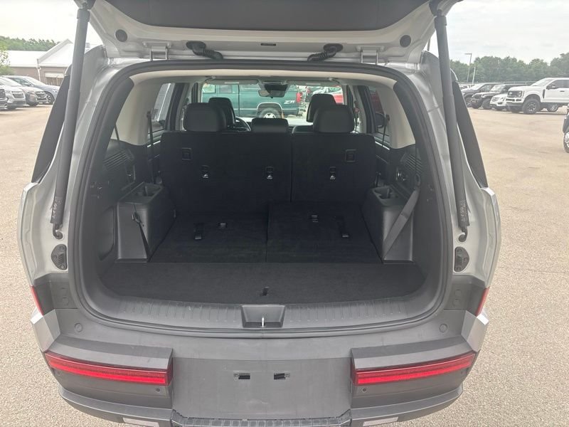Used 2024 Silver Hyundai SEL image 12
