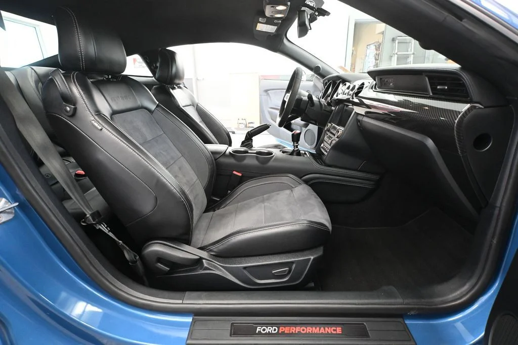 Used 2020 Blue Ford Shelby GT350 image 40