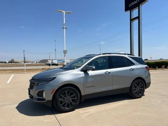 Used 2023 Chevrolet Equinox RS