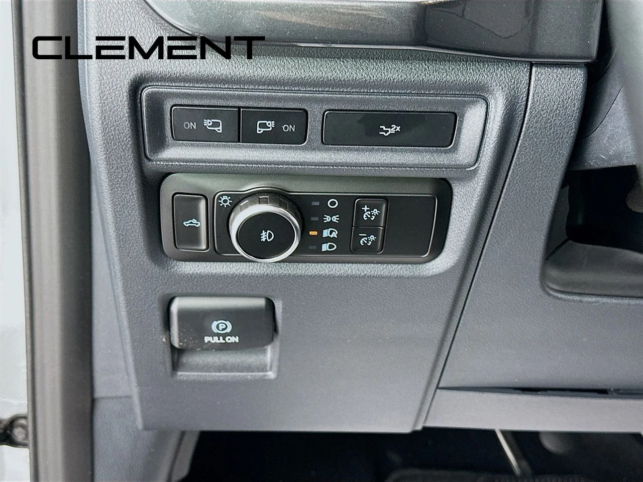 Certified Used 2023  Ford Tremor image 14