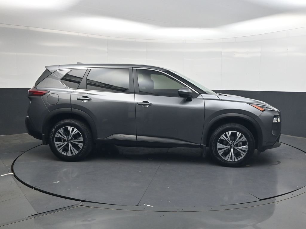 Used 2023 Gray Nissan SV image 4