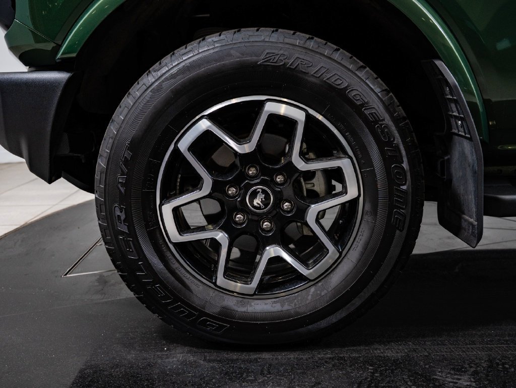 Used 2023 Eruption Green Metallic Ford Outer Banks image 13
