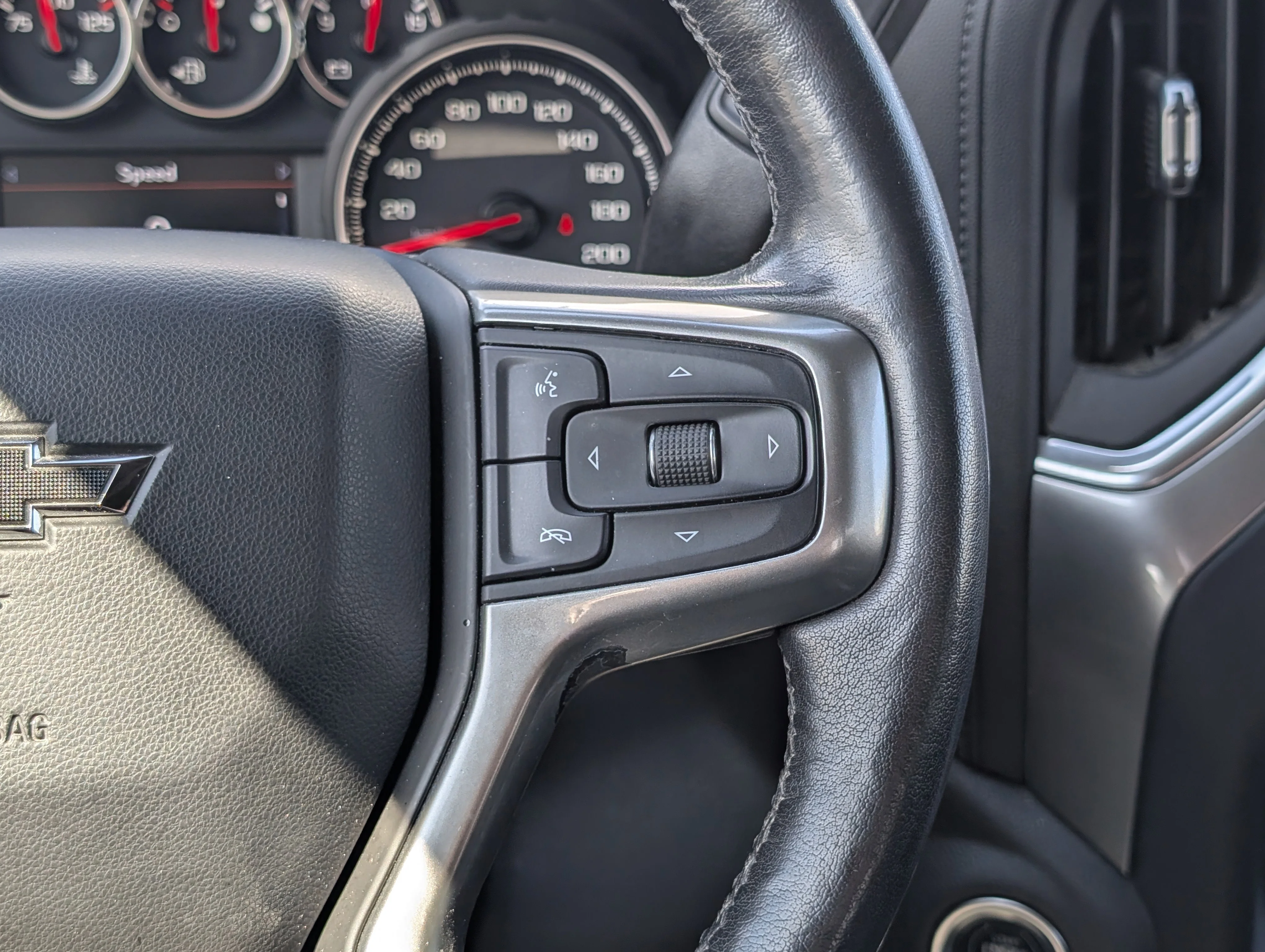 Used 2021 Black Chevrolet RST image 28