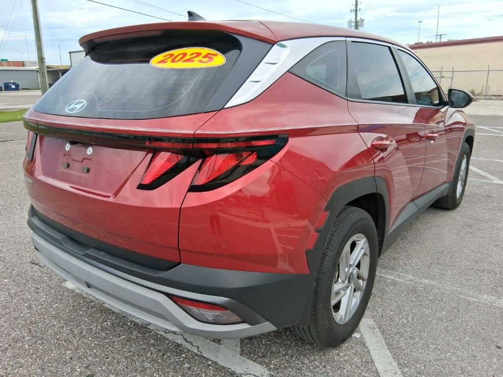 Used 2025 Red Hyundai SE image 3