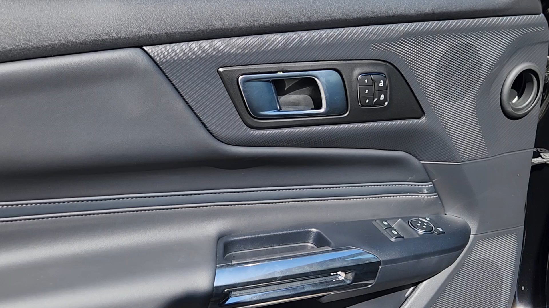 2026 Ford Mustang EcoBoost Premium Fastback - Photo 24