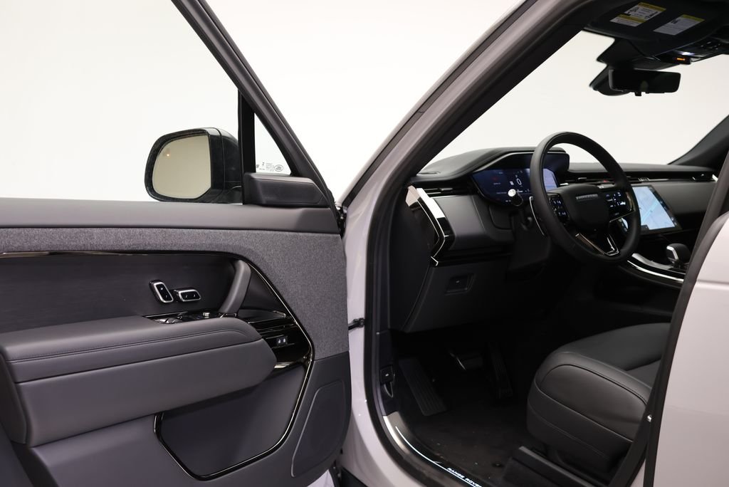 New 2026 Borasco Grey Land Rover Dynamic SE image 26
